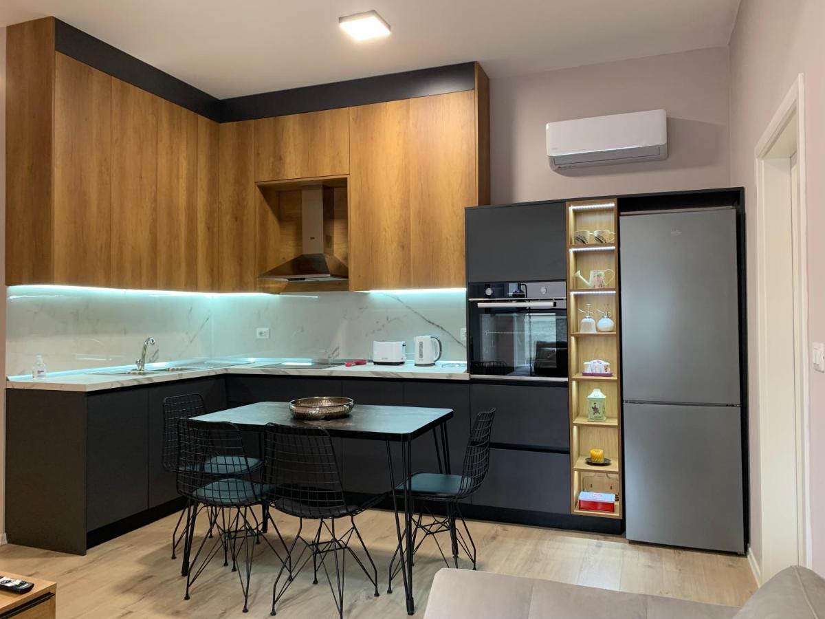 Lovely 1-Bedroom Condo In Tirana Wifi-Netflix-Ac Exterior foto