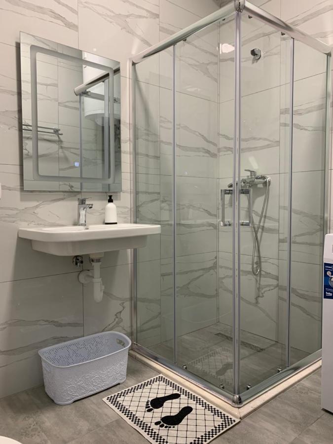 Lovely 1-Bedroom Condo In Tirana Wifi-Netflix-Ac Exterior foto